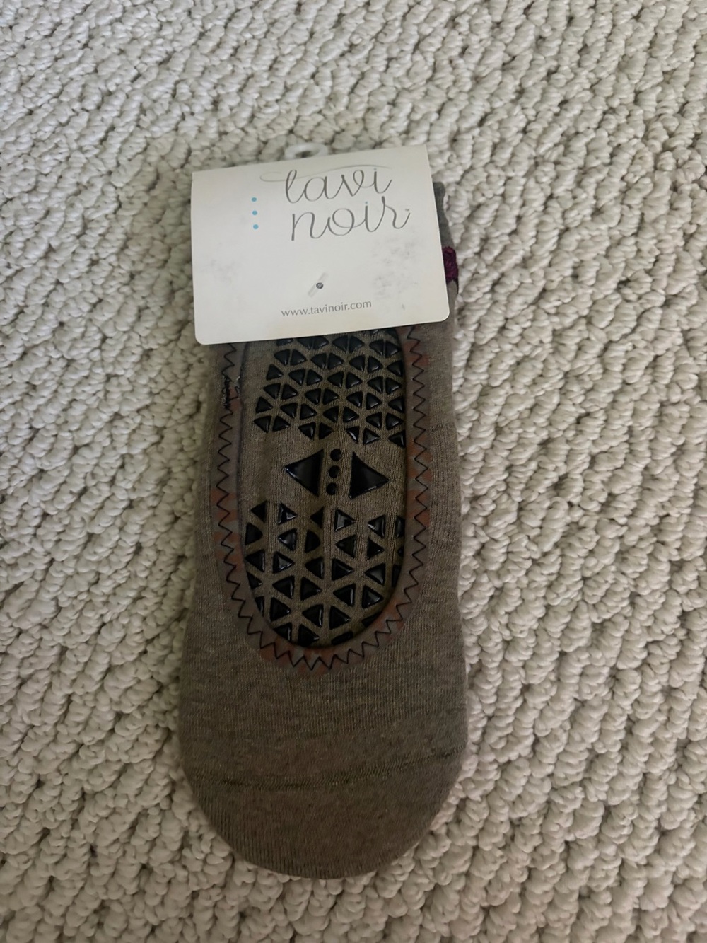 Tavi Noir Women's Non-Slip No-Show Socks in Olive